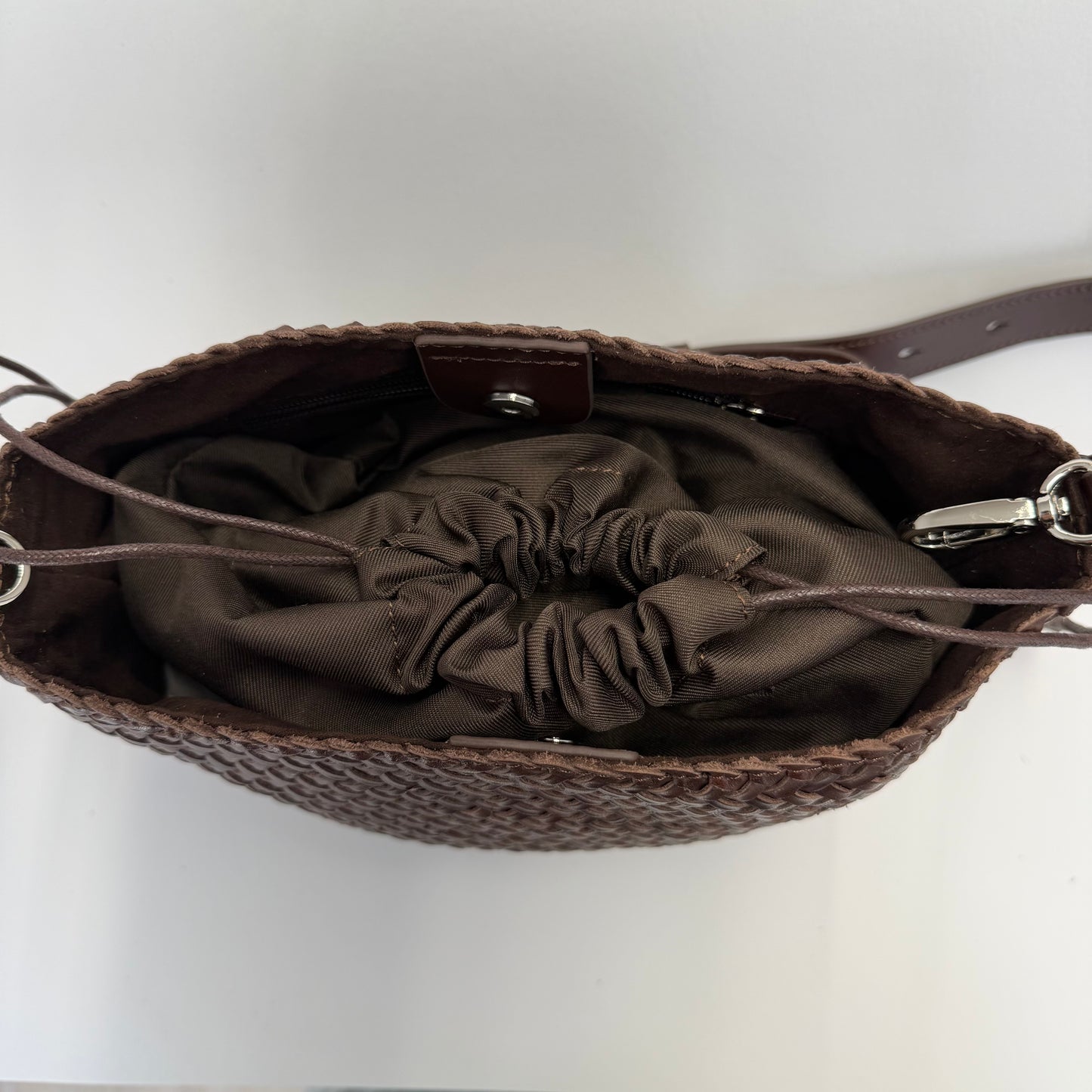 Bolso Bombonera Piel Trenzada Marrón Chocolate