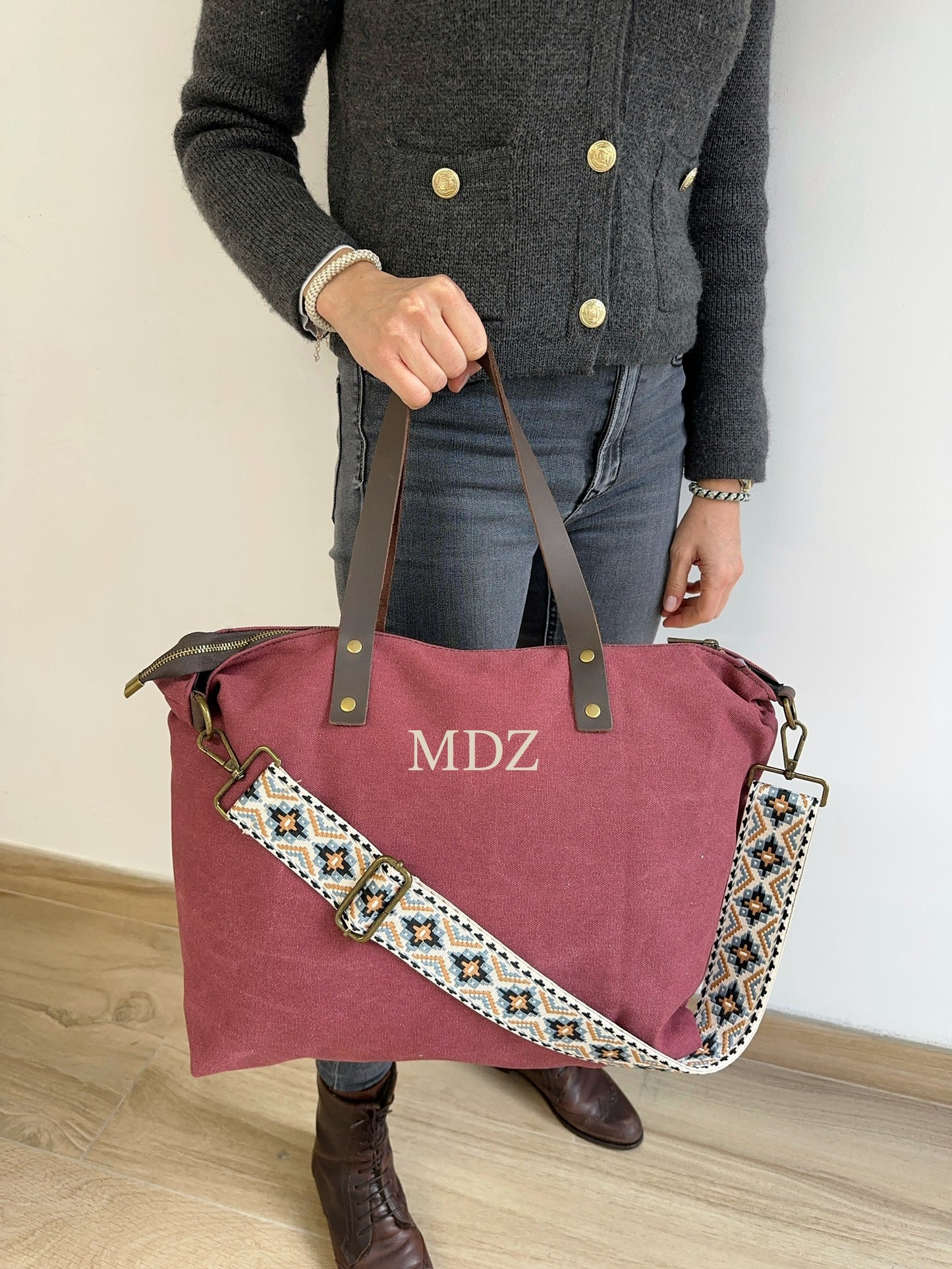 Bolso de Lona Granate y Piel Personalizado con Iniciales