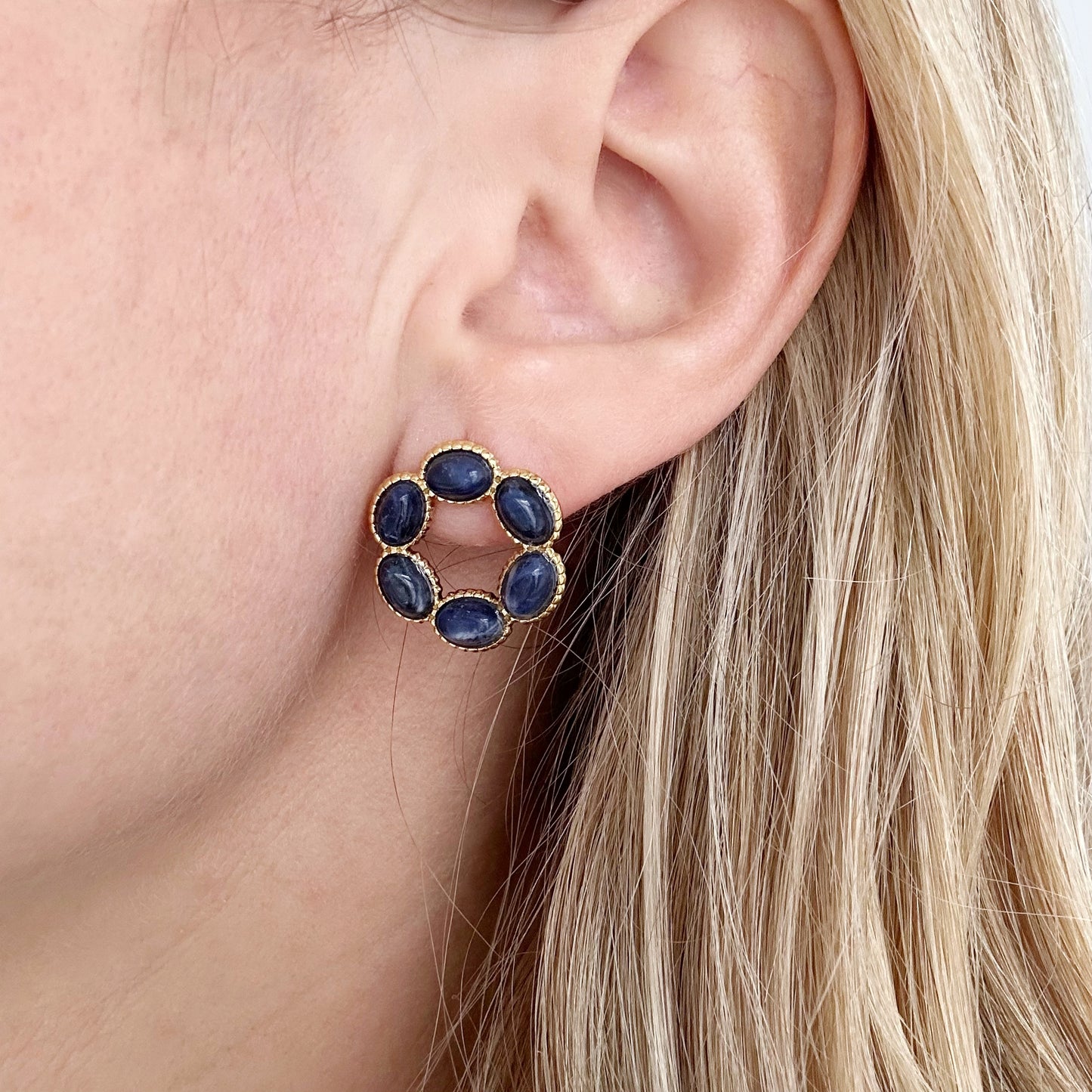 Pendientes Aro Plano con Piedras Azul Oscuro