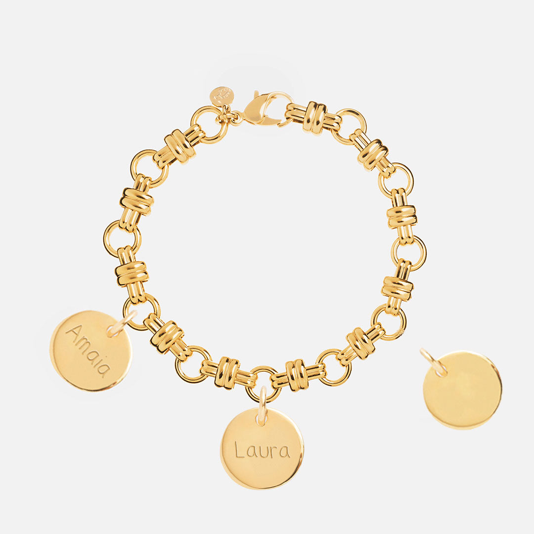 Añadir Medalla Mediana con Baño de Oro a Pulsera o Collar