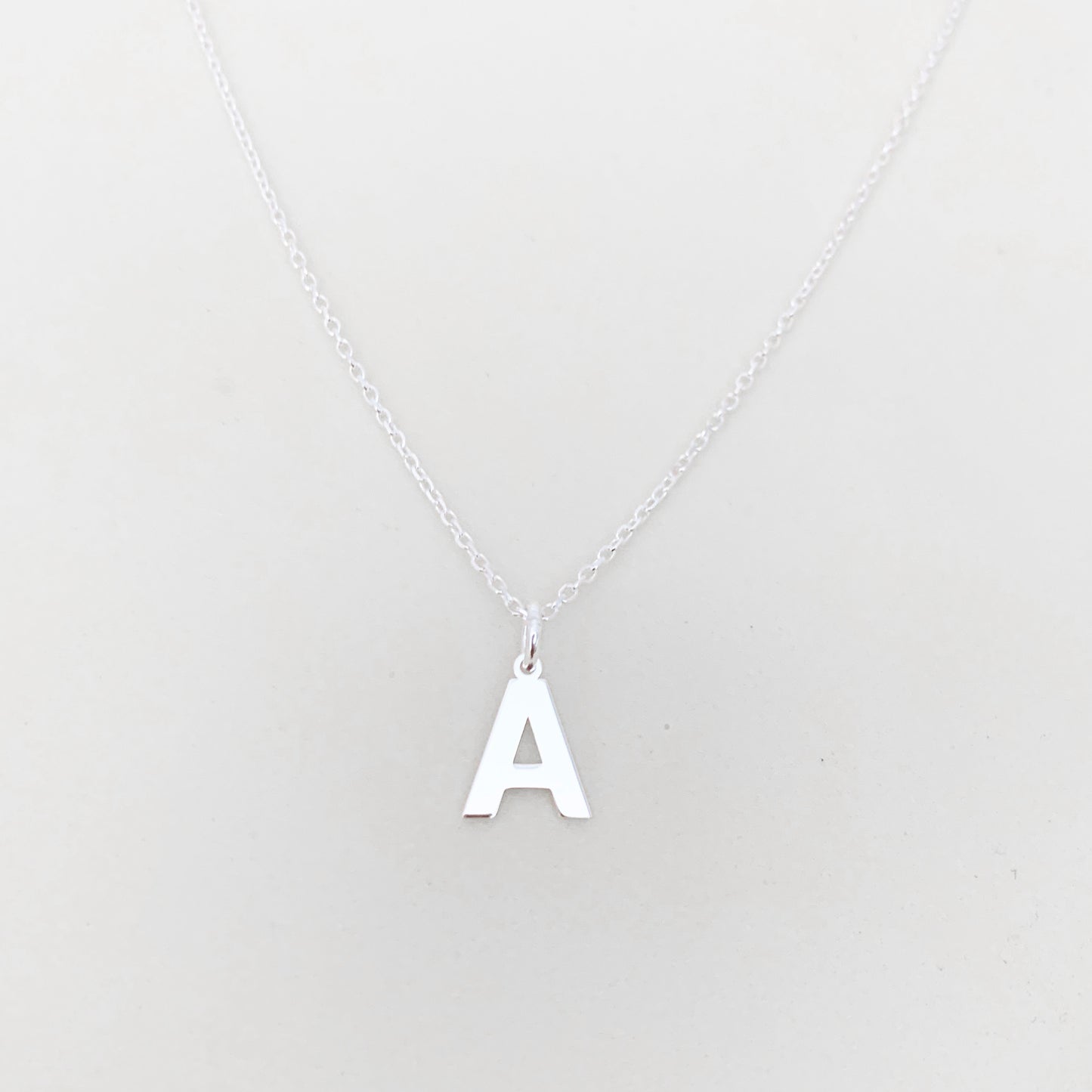 Collar personalizado con Colgante de Inicial de Plata