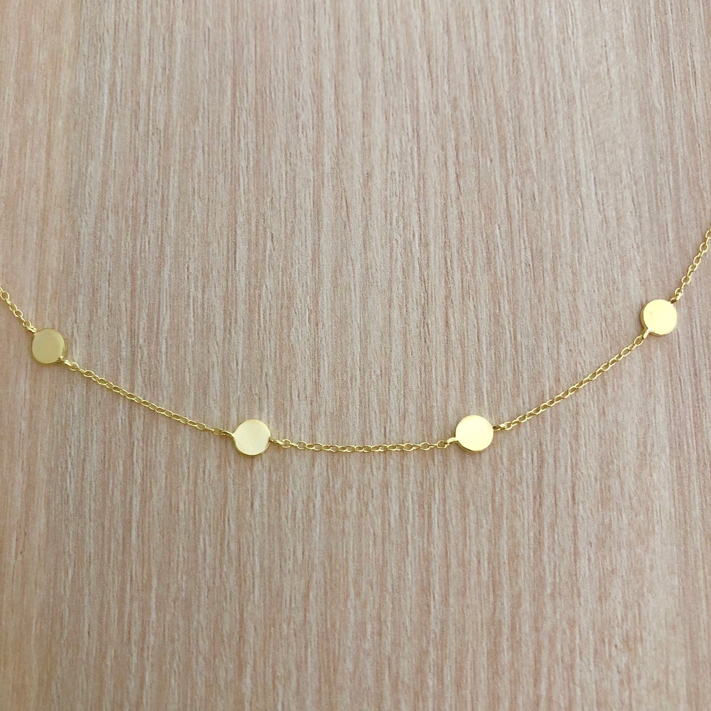 Collar con Chapitas Intercaladas de Plata con baño de Oro