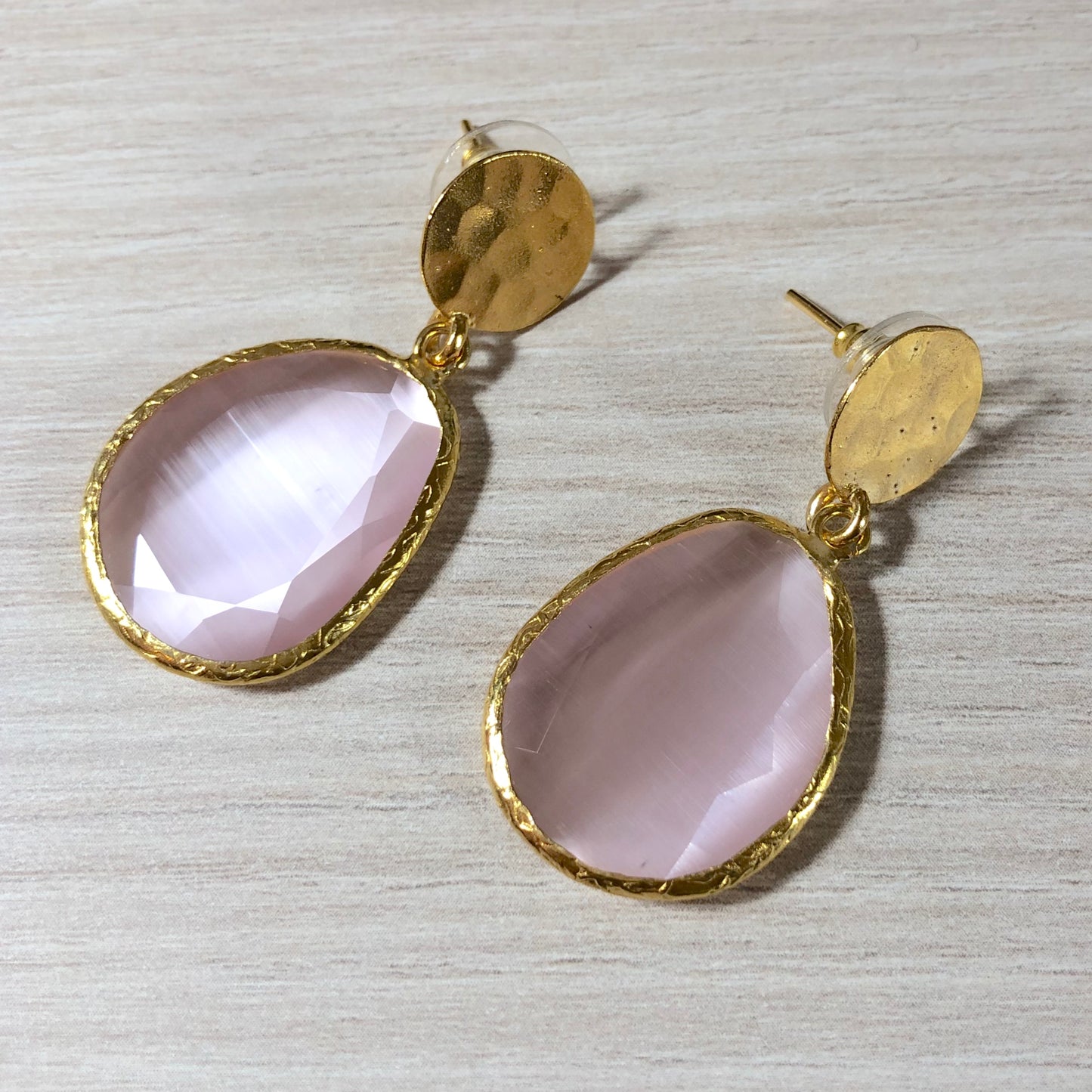 Pendientes Medianos Piedra colgante Rosa Claro