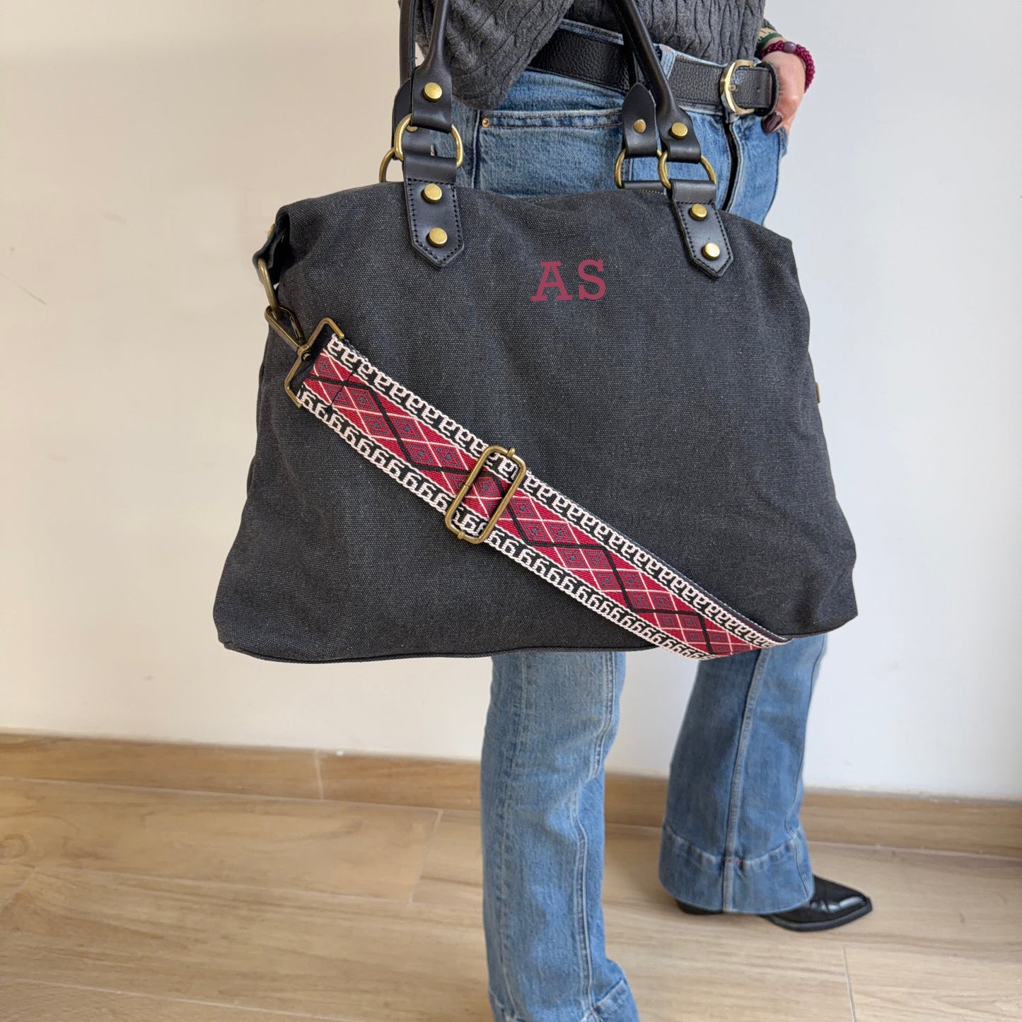 Bolso Negro de Lona y Piel Personalizado con Iniciales