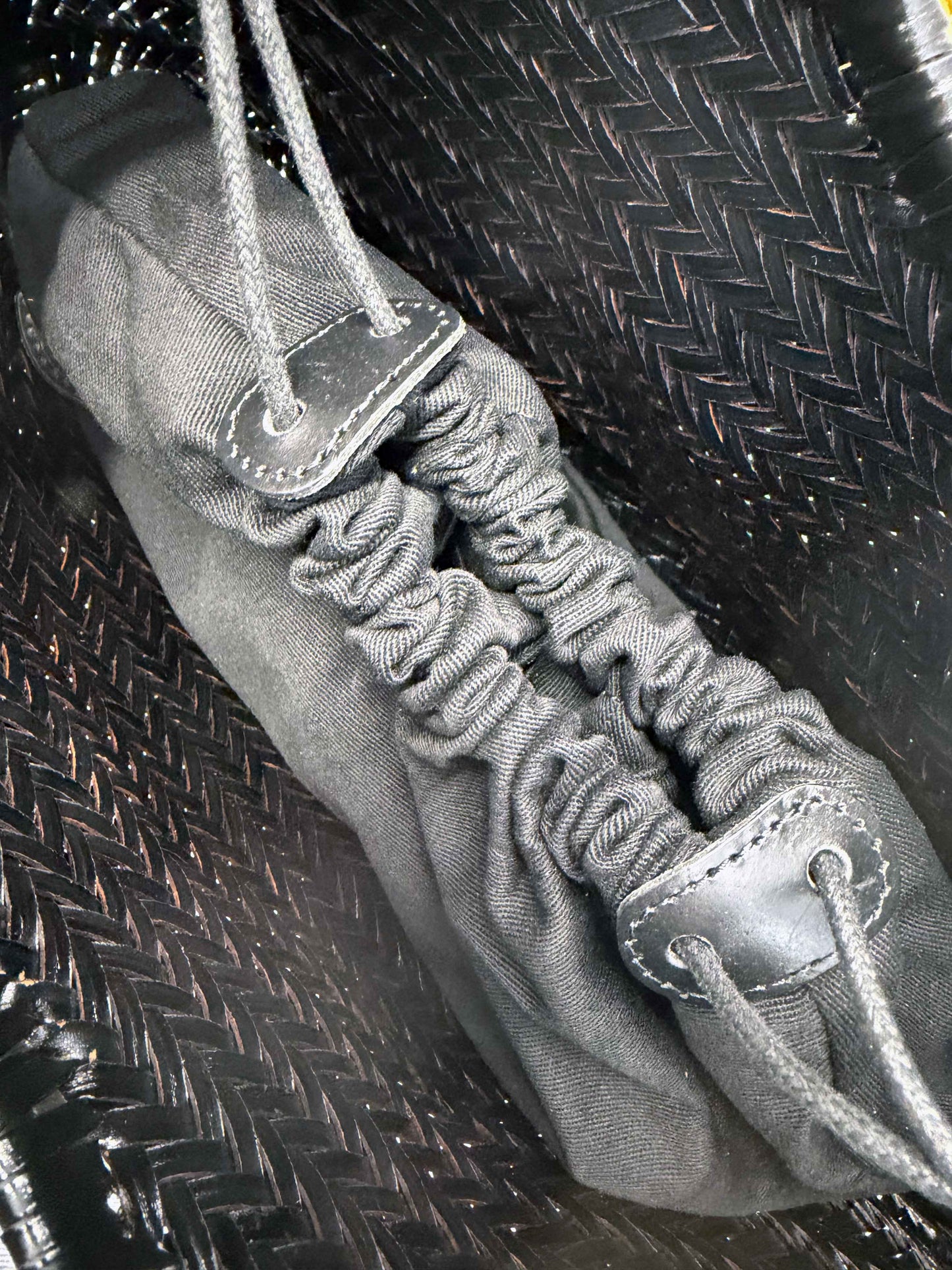 Bolso Capazo Negro de Piel Trenzada