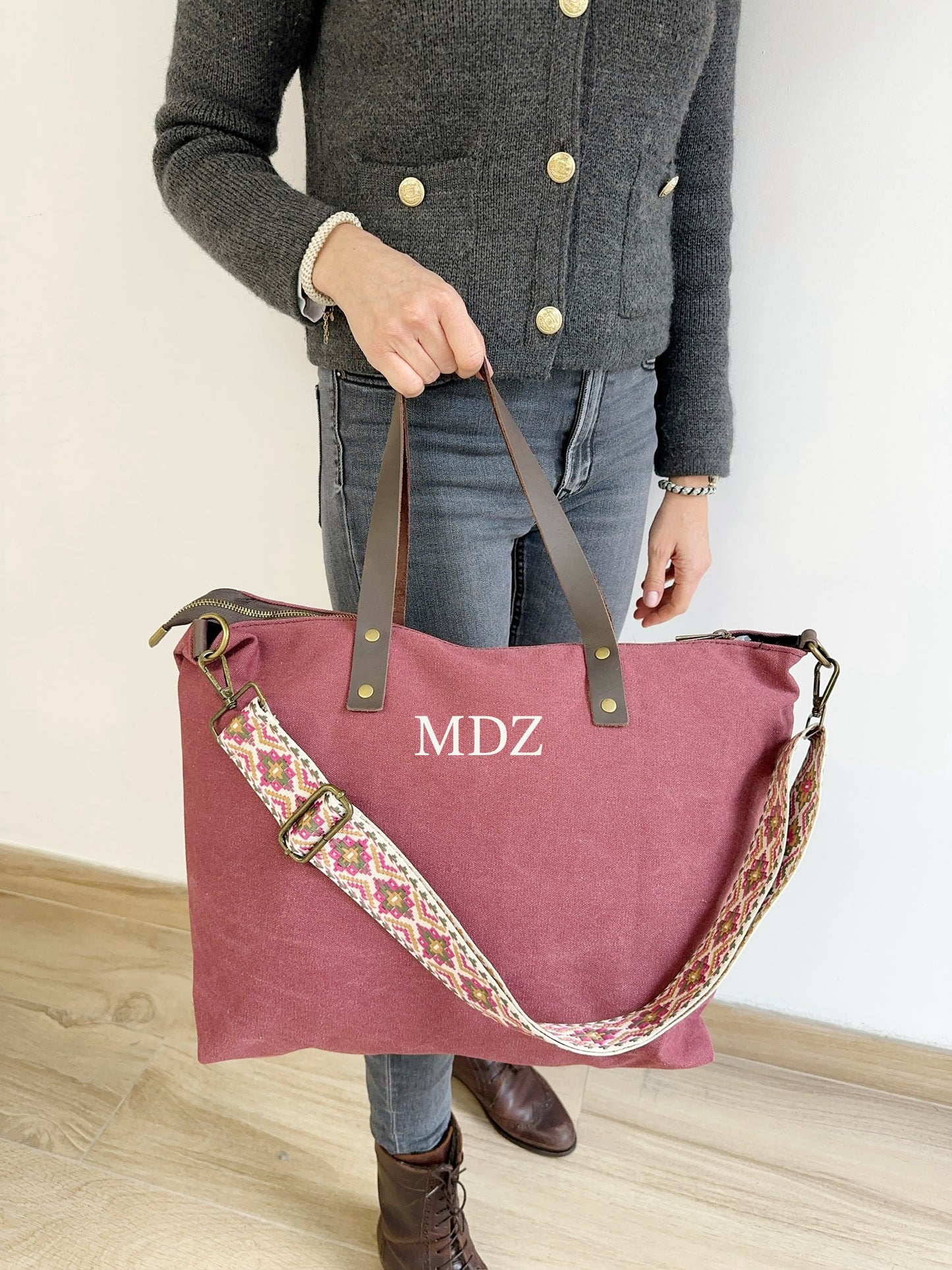 Bolso de Lona Granate y Piel Personalizado con Iniciales