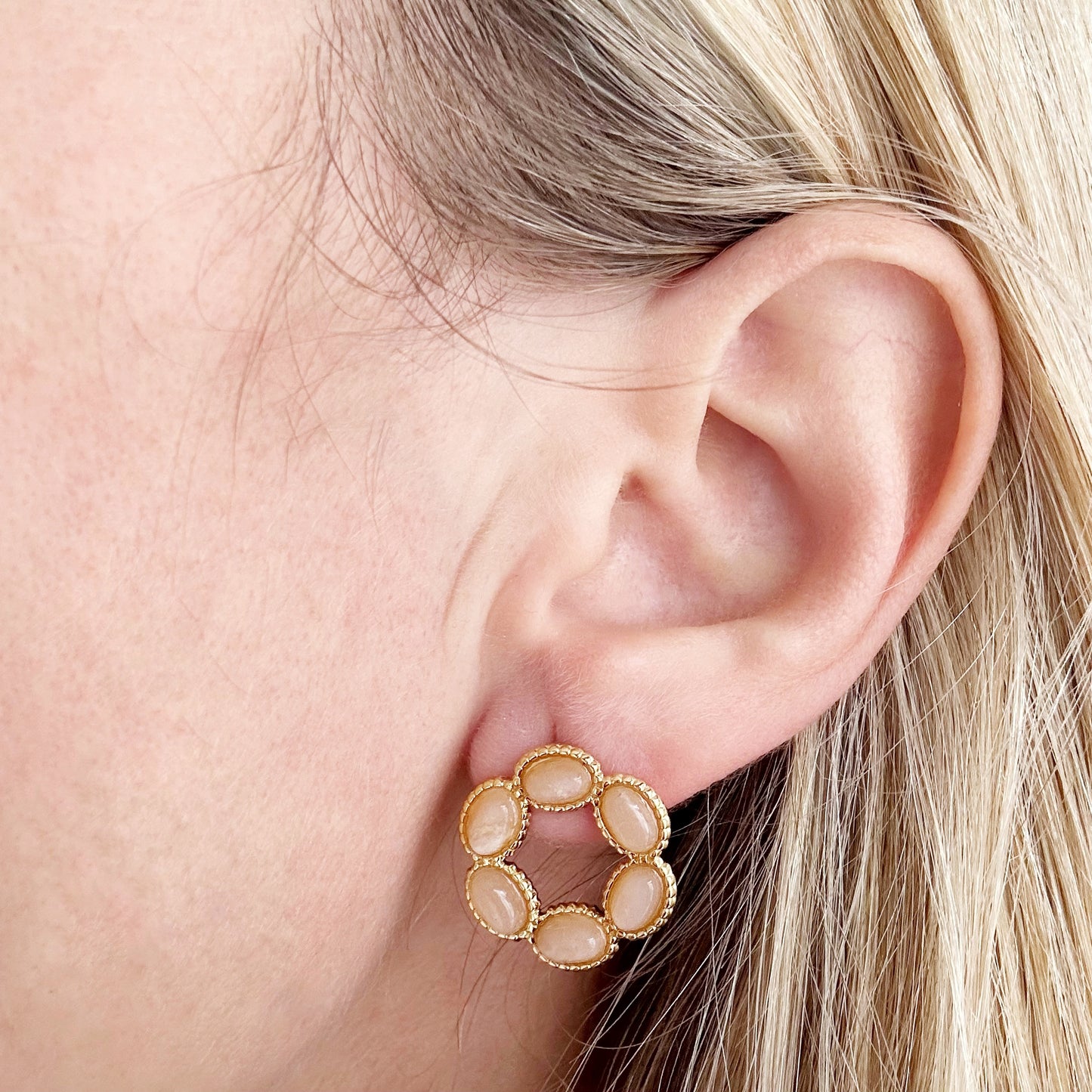 Pendientes Aro Plano con Piedras Salmon