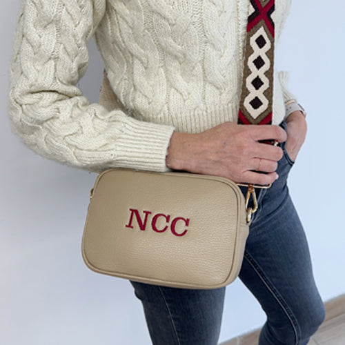 Bolso Personalizado con Iniciales Camera Bag Beige