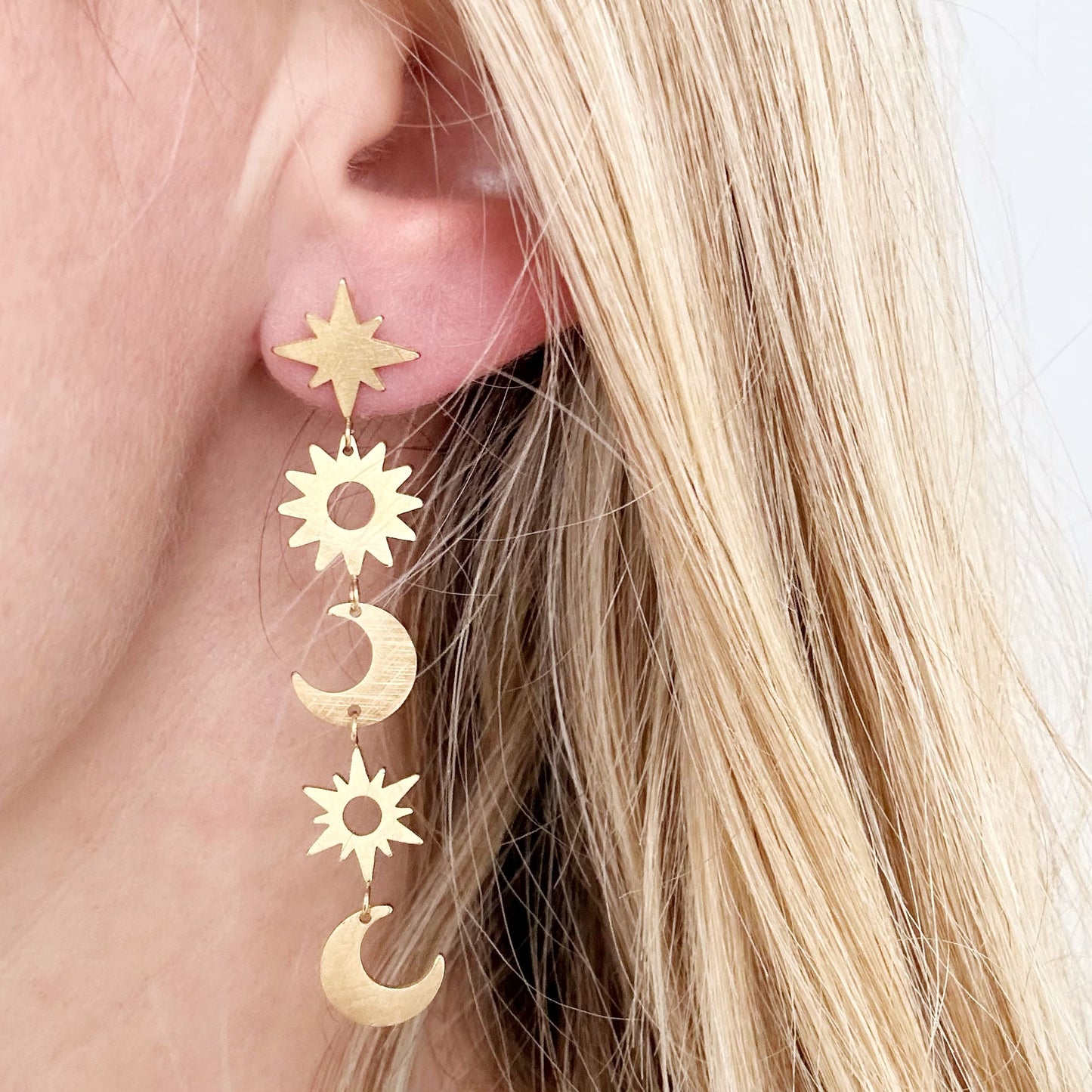 Pendientes Largos Luna Sol Estrella Destello con Baño de Oro