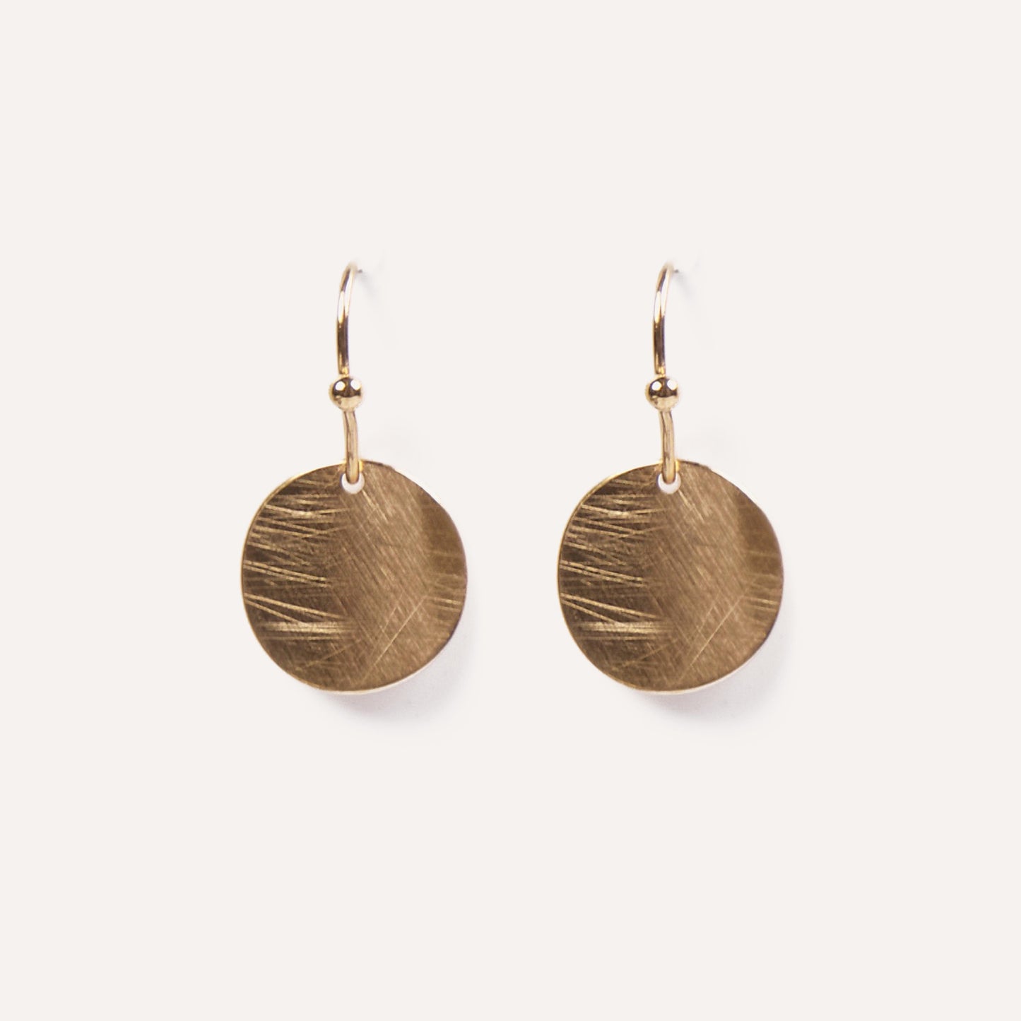 Pendientes Círculo Colgante con Baño de Oro Mate