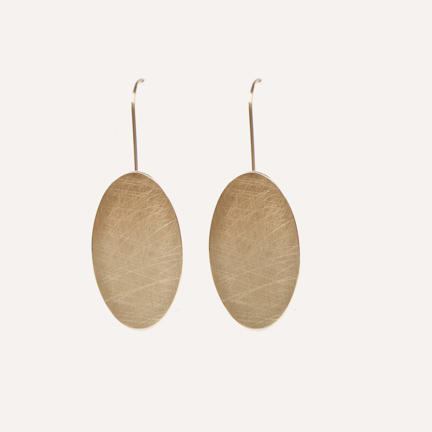 Pendientes Ovalo Colgante Largo con Baño de Oro Mate