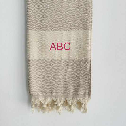 Toalla Pareo Beige Personalizada con Nombre Bordado