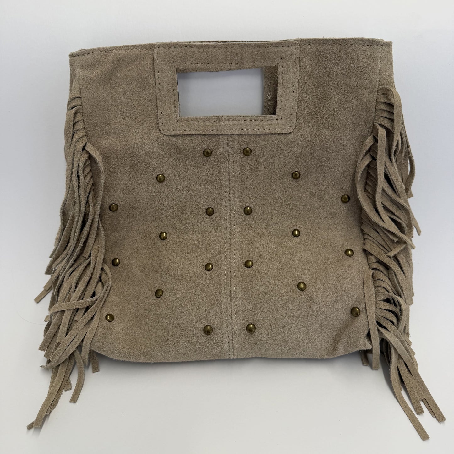 Bolso Cuadrado Serraje Beige con Flecos y Tachuelas
