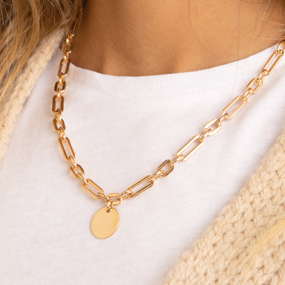 Collar Personalizado con Cadena Alternada con Baño de oro y una medalla