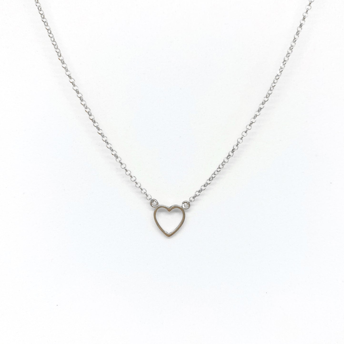Collar Corazón silueta de Plata