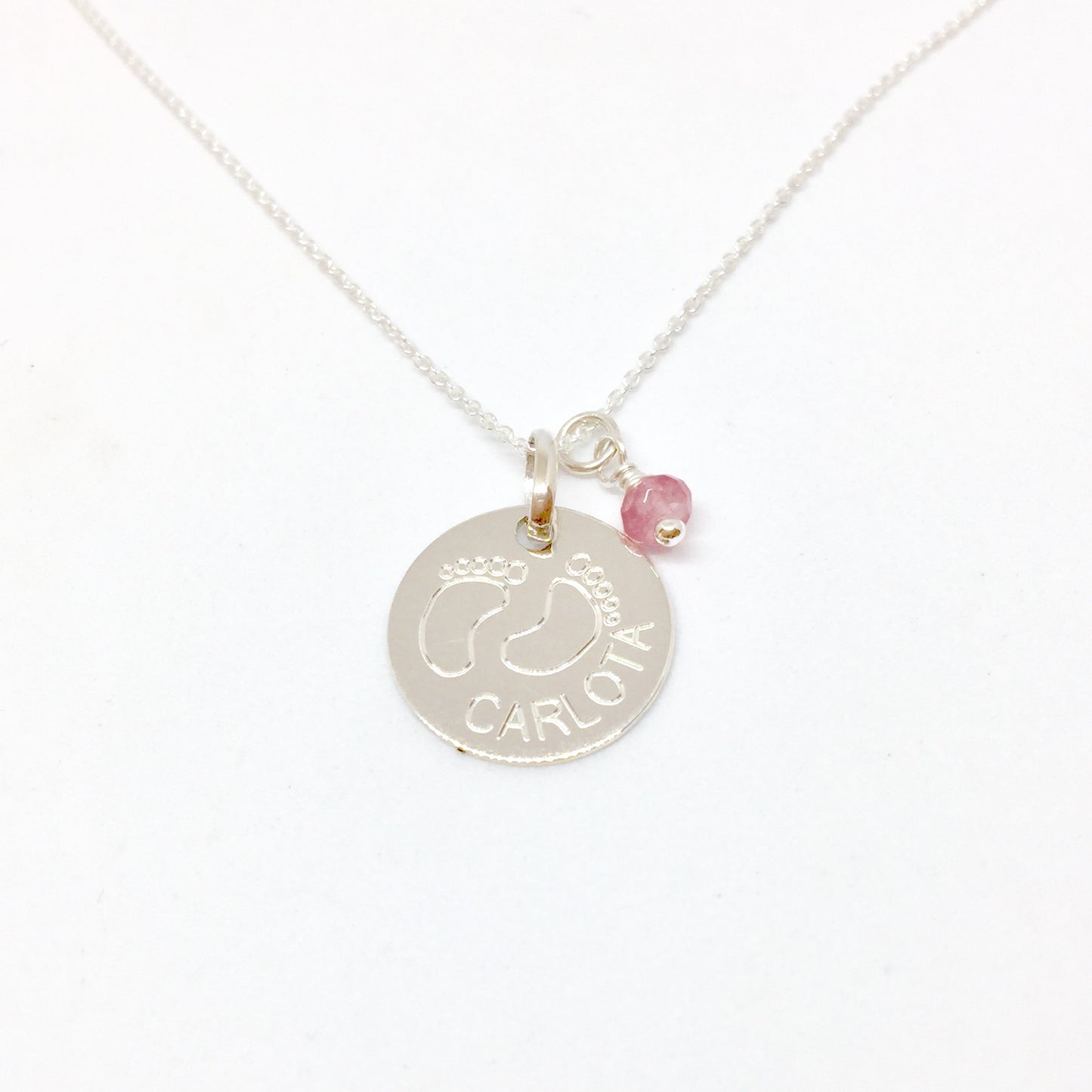 Collar Personalizado con Medalla Mediana de Plata grabada y Piedra