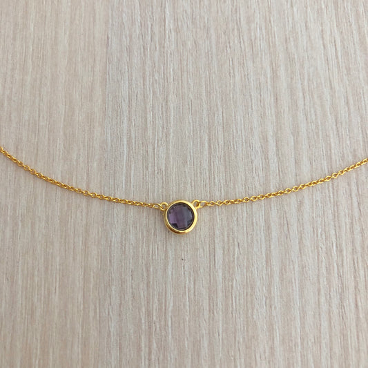 Collar de Plata con Baño de Oro y Piedra Semipreciosa Morada