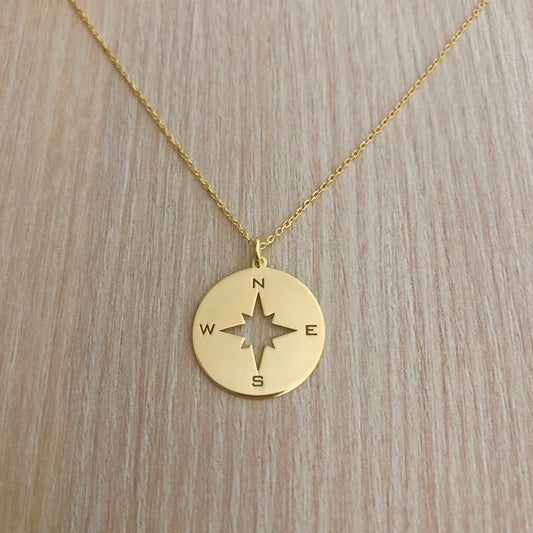 Collar Rosa de los Vientos de Plata con baño de Oro
