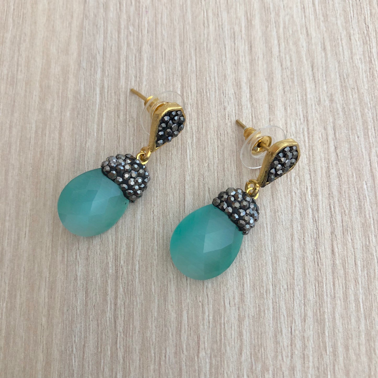 Pendientes Bellota con Piedra Semipreciosa Verde Agua y cristales Swarovski