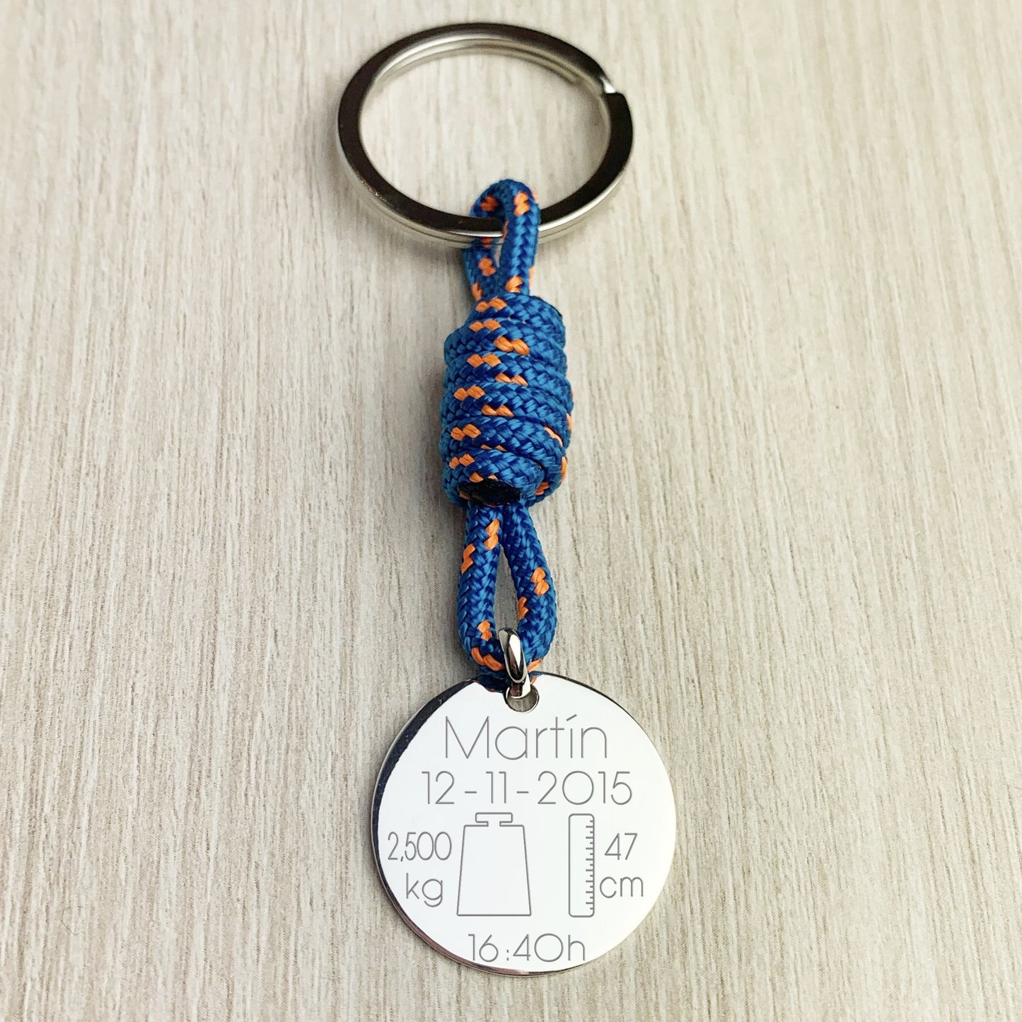 Llavero Personalizado de Plata y Cordón Náutico con Datos de Nacimiento
