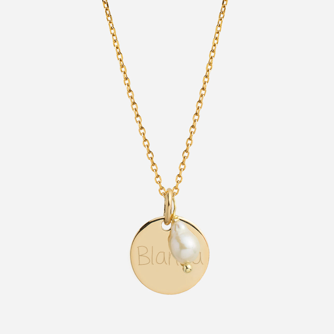 Collar Personalizado con Medalla Mediana con Baño de Oro y Perla Pera