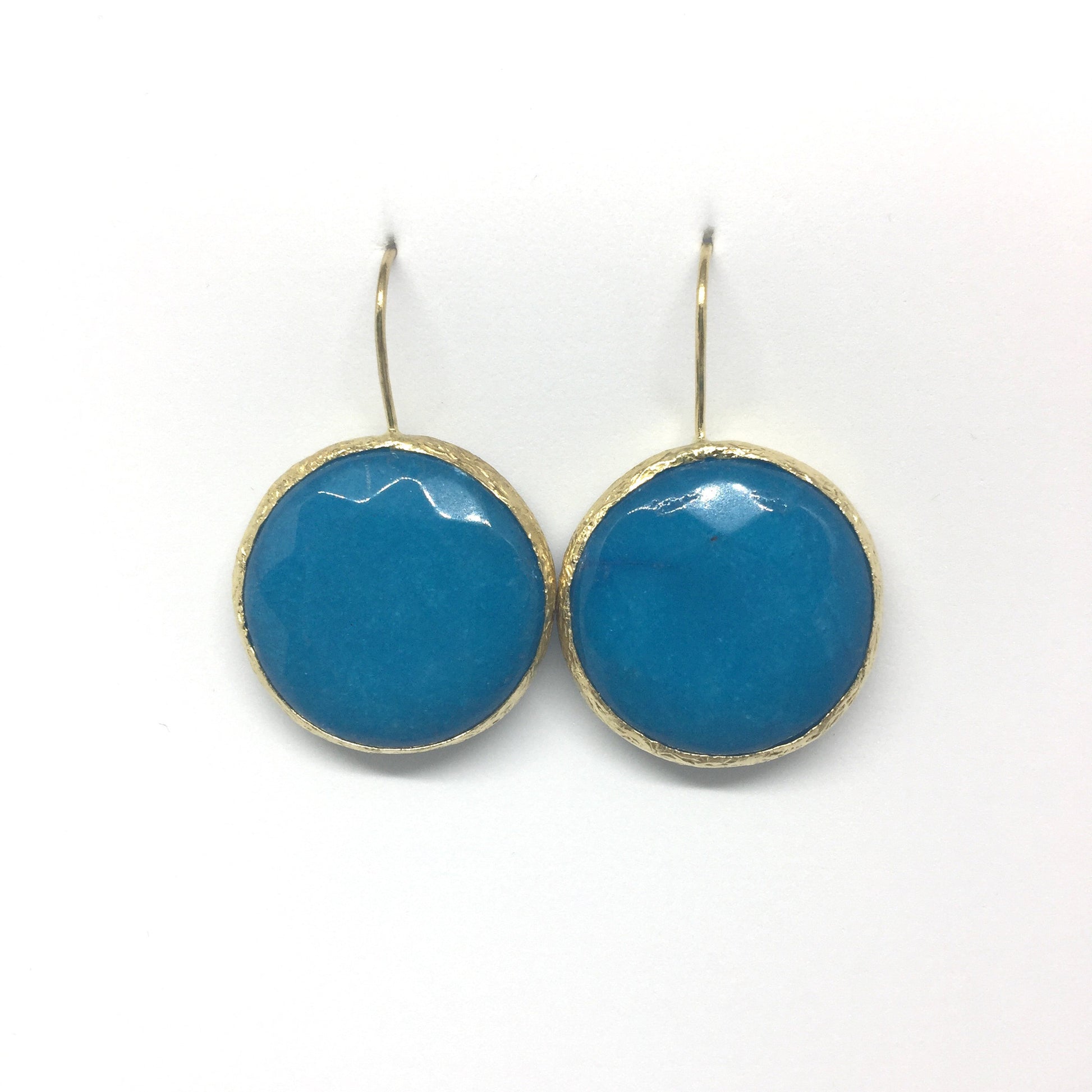 Pendientes con piedras colgantes de color azul