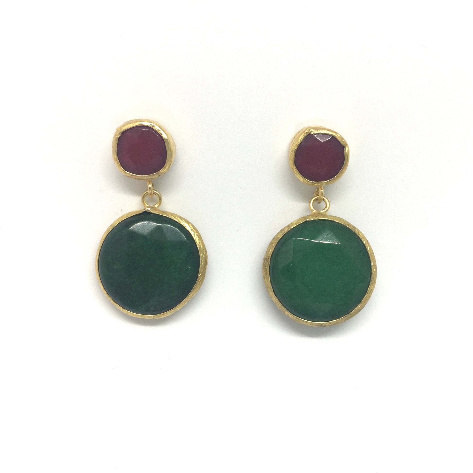 Pendiente dos piedras de colores rosa y verde