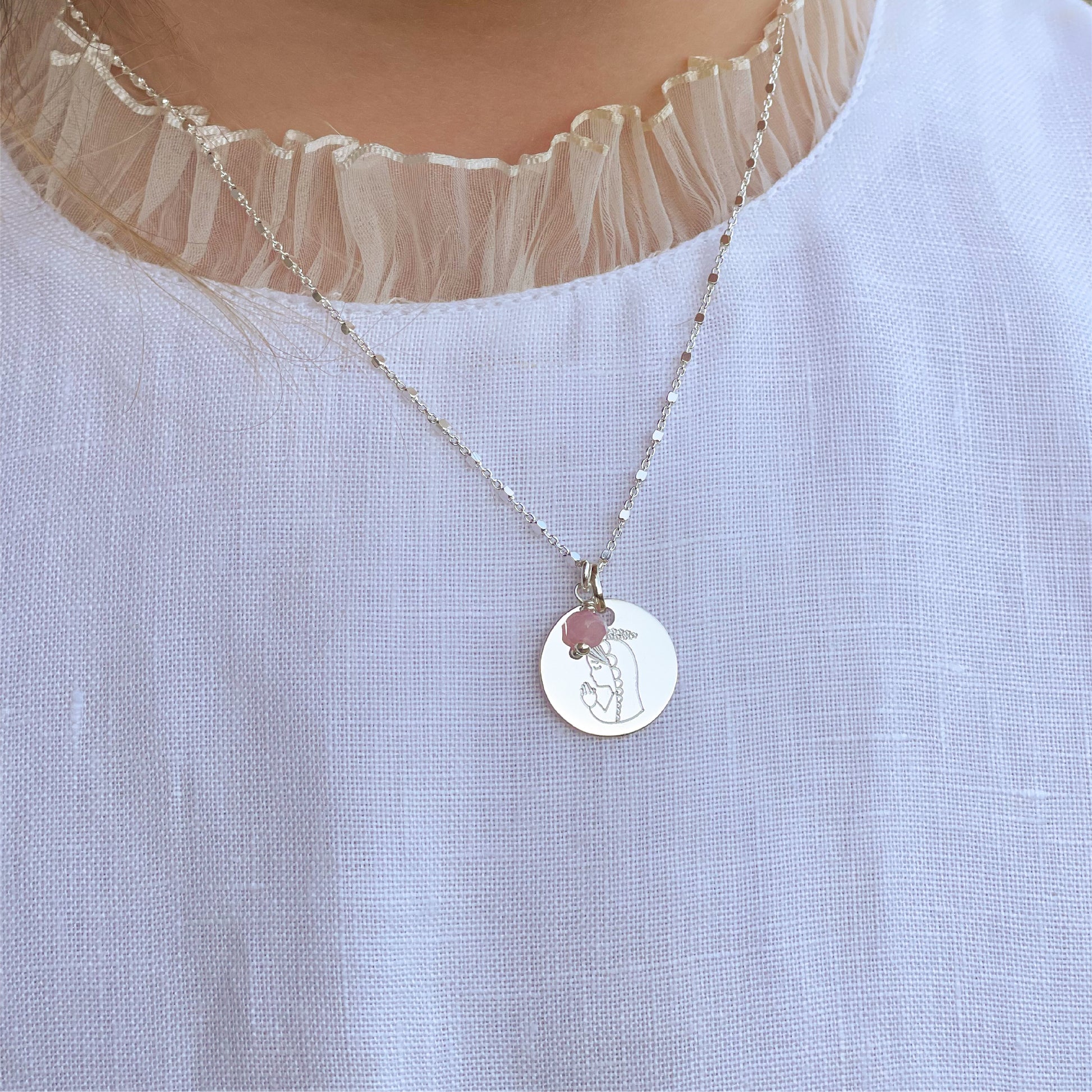 Collar Personalizado de Plata con Cadena de Cubitos, Medalla Virgen Niña y Piedra de Color
