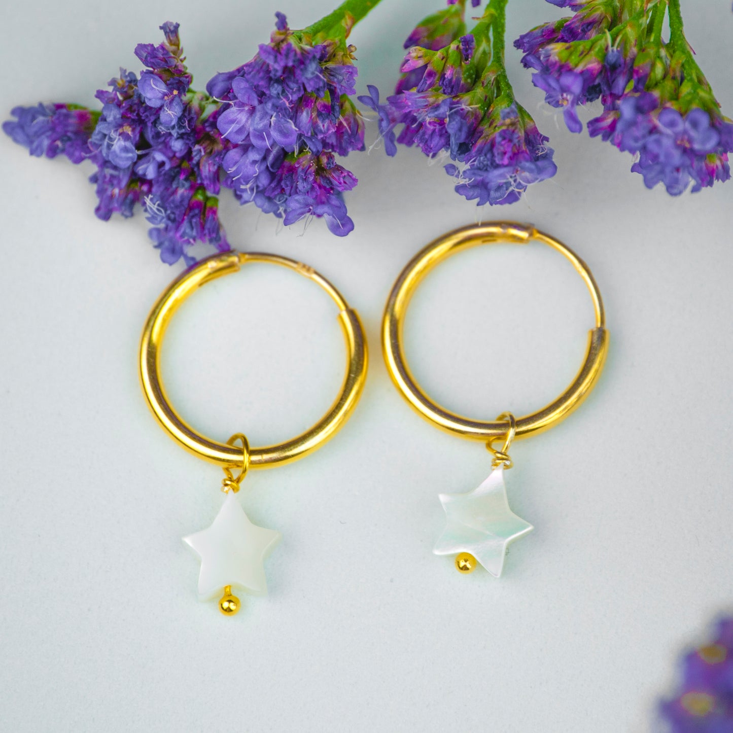 Pendientes Aro y de Plata con Baño de Oro y Estrella de Nácar